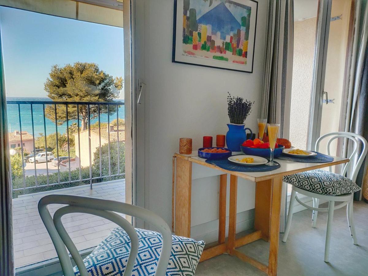 Appartement Avec Terrasse Vue Mer, Proximite Plage, Place Parking Sanary-sur-Mer Luaran gambar