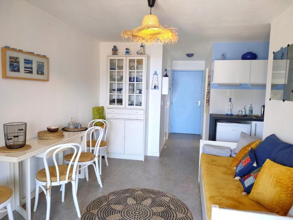 Appartement Avec Terrasse Vue Mer, Proximite Plage, Place Parking Sanary-sur-Mer Luaran gambar