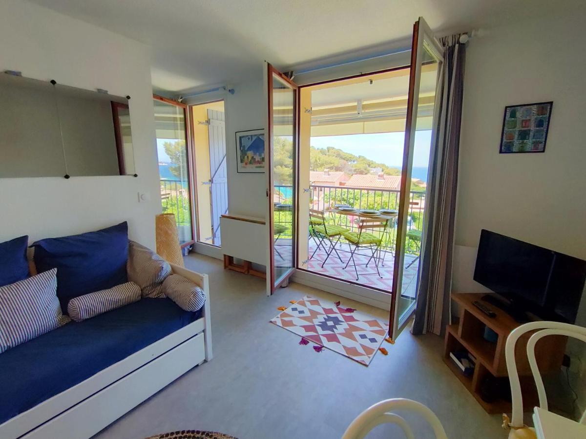 Appartement Avec Terrasse Vue Mer, Proximite Plage, Place Parking Sanary-sur-Mer Luaran gambar