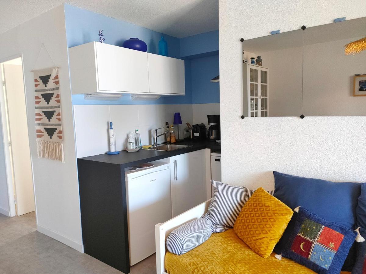 Appartement Avec Terrasse Vue Mer, Proximite Plage, Place Parking Sanary-sur-Mer Luaran gambar