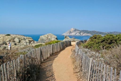 Appartement Avec Terrasse Vue Mer, Proximite Plage, Place Parking Sanary-sur-Mer Luaran gambar